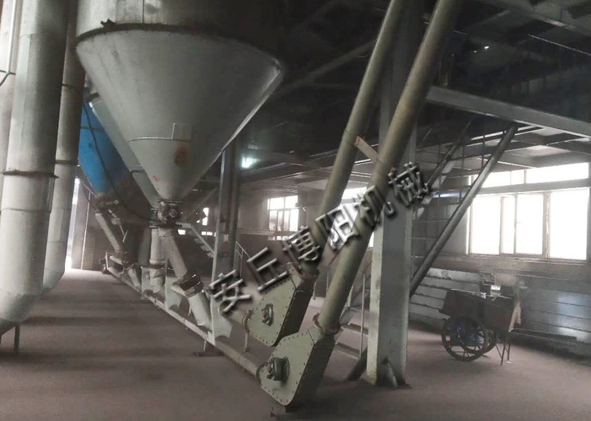 管鏈輸送機具有很低的摩擦系數和穩(wěn)定的輸送能力