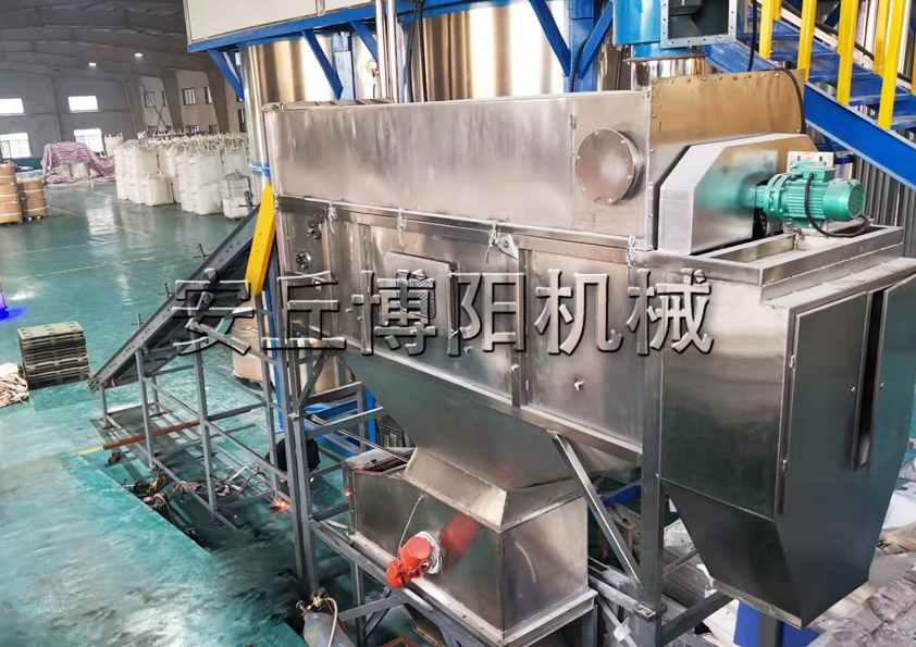 尿素自動拆包機(jī)是如何密閉無塵拆包的？