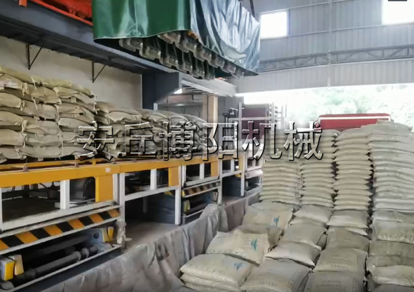 保溫料全自動(dòng)裝車(chē)機(jī)的特點(diǎn)和優(yōu)勢(shì)是什么呢？