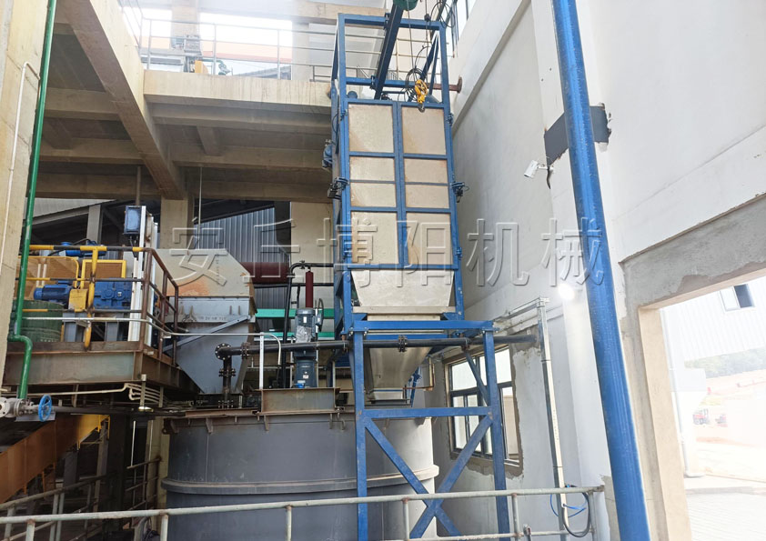 氧化鋅噸袋拆包機(jī)工作原理 無塵粉體噸袋拆袋機(jī)優(yōu)勢特點(diǎn)